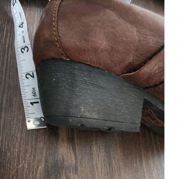 Born Concept Brown Slip on Ankle Bootie Chunky Block Heel Size 7.5 - Picture 8 of 8